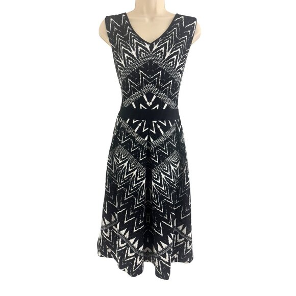 Ellen Tracy Black & White Print Fit & Flare Dress w/Pockets Size 16 Stretch Knit - Picture 1 of 8